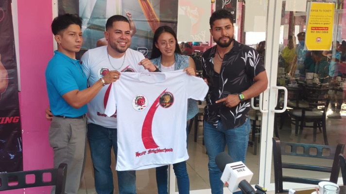 Boxeadores Chiapanecos firman con la Empresa Internacional “Rock Stable Boxing”