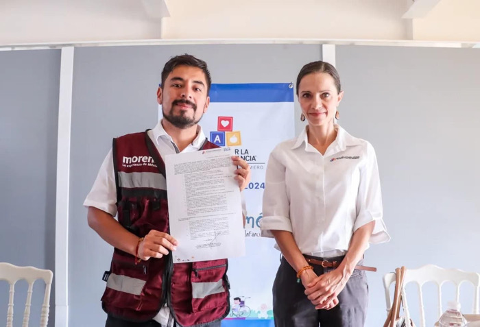 Guillermo Santiago firma Pacto por la Primera Infancia en Tuxtla