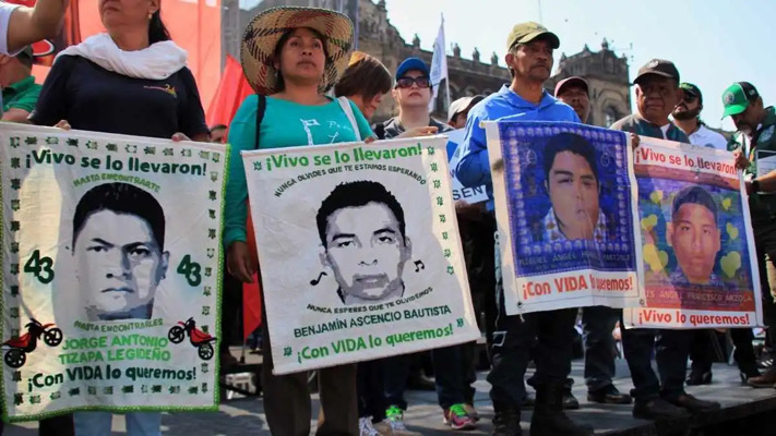 Jueza libera a ocho militares del caso Ayotzinapa; Sedena respalda a acusados