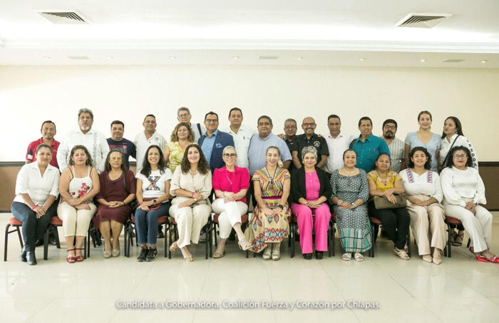 Olga Luz Espinosa sostuvo encuentro con Líderes y Asociaciones religiosas de Chiapas