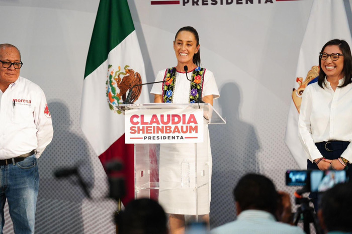 Claudia Sheinbaum celebra triunfo en simulacro electoral universitario