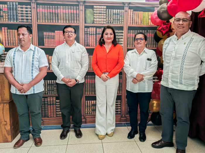 Gladiola Soto atestigua graduación de estudiantes de la Universidad Politécnica de Tapachula