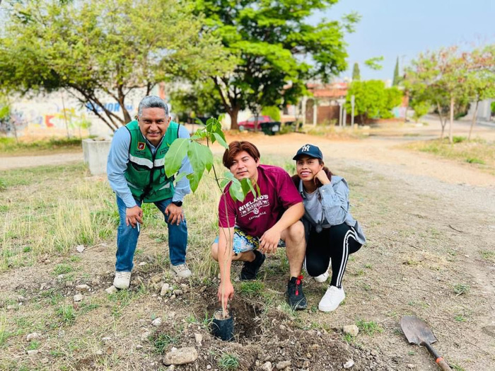 Tuxtla Gutiérrez florece con el Programa Municipal de Reforestación “Plantando Futuro”