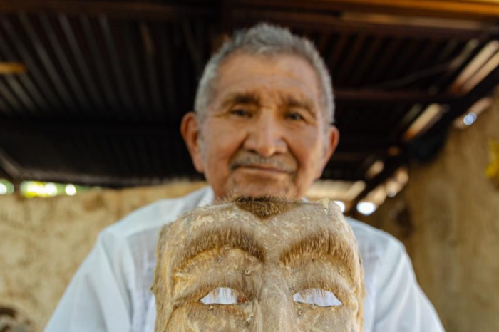 Conoce al Artesano Bartolomé Mendoza y sus Máscaras del “Carnaval Totik”