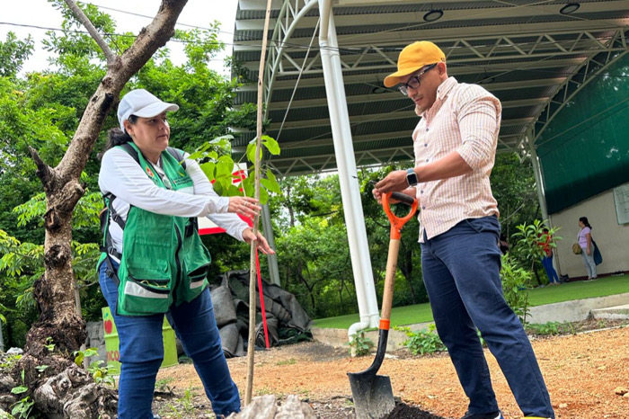 Tuxtla Gutiérrez impulsa su compromiso ambiental con reforestaciones en el Parque FUNDAMAT y la Reserva La Laguna