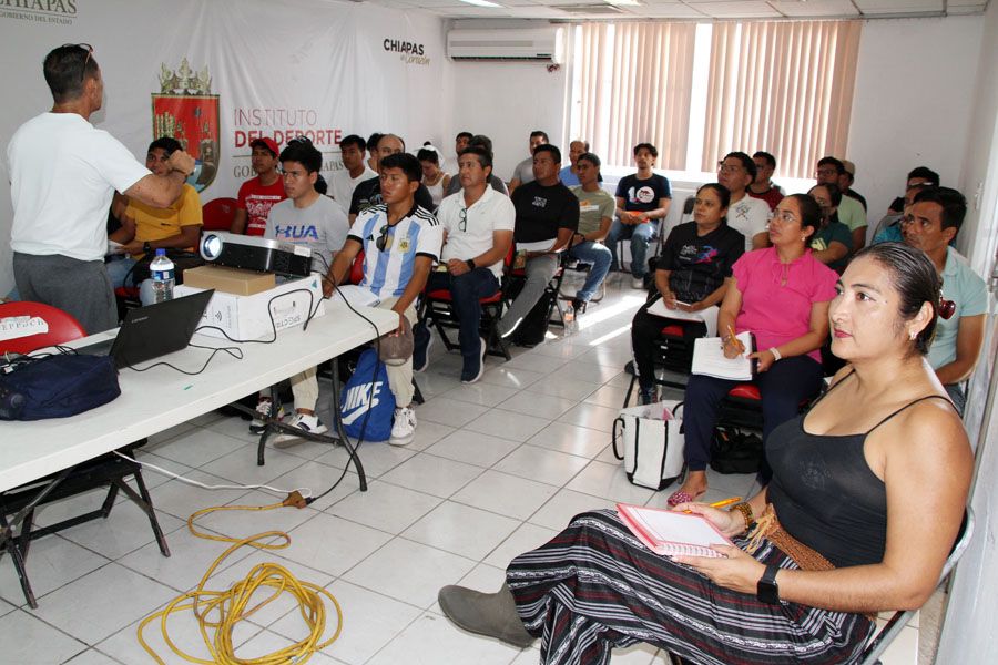 Indeporte realiza curso del Sistema de Capacitación y Certificación para Entrenadores Deportivos