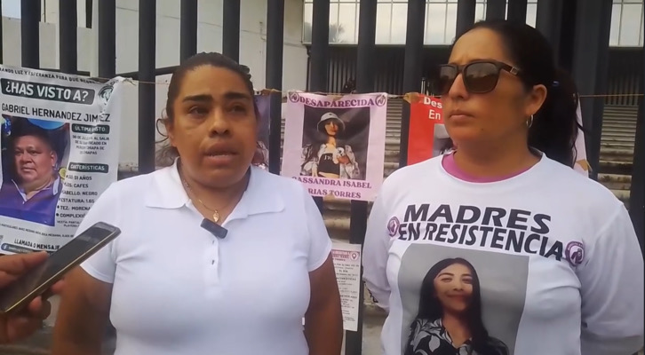 Red Defensoras de DDHH México denuncia malos tratos a Madres Buscadoras en plantón en Fiscalía