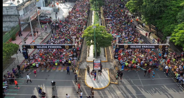 Éxito rotundo en la 4a Gran Carrera Tuchtlán: Más de 10,500 corredores corrieron hoy en Tuxtla