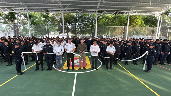 Reconoce Carlos Morales a policías de Tuxtla y dignifica su labor