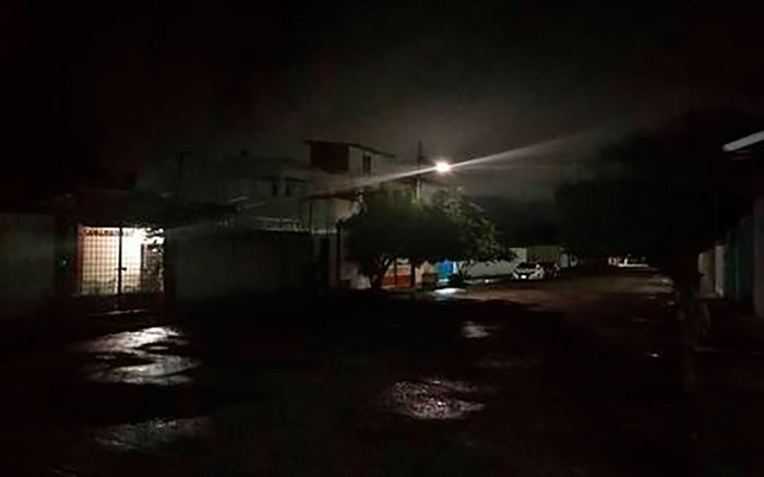 Comunidades en Tapachula y Unión Juárez enfrentan cortes de luz y bloquean en protesta contra la CFE