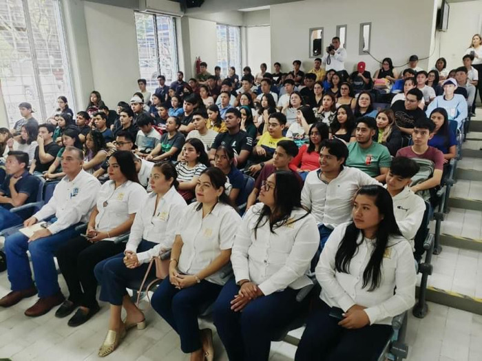 Facultad de Contaduría y Administración, Campus l de la UNACH puso en marcha el curso de inducción a sus estudiantes de nuevo ingreso