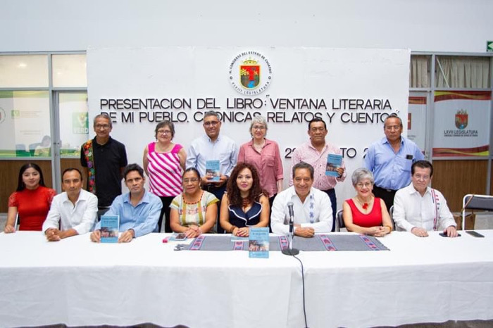 Presentan el libro: “Ventana literaria de mi pueblo”