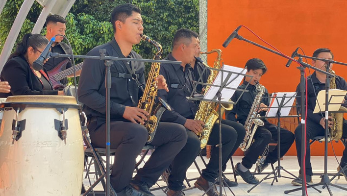 Suñi Wam’ba: La Orquesta que Suena Bonito