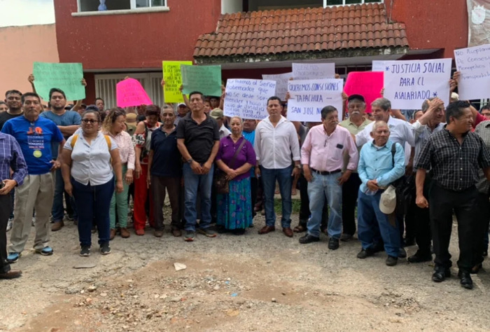 Transportistas se manifiestan en Tapachula; denuncian irregularidades en concesiones