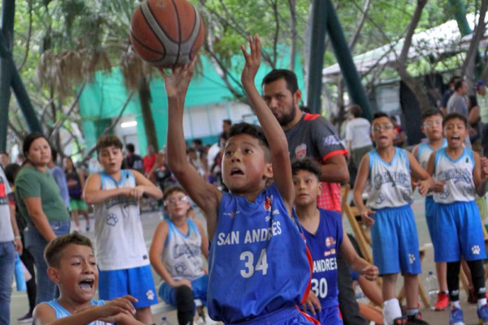 ADEMEBA Chiapas organizó con éxito el Festival Nacional de Minibasket MX 2024