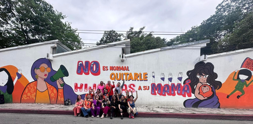 Pinceladas de resistencia: Mural en Chiapas denuncia la violencia vicaria