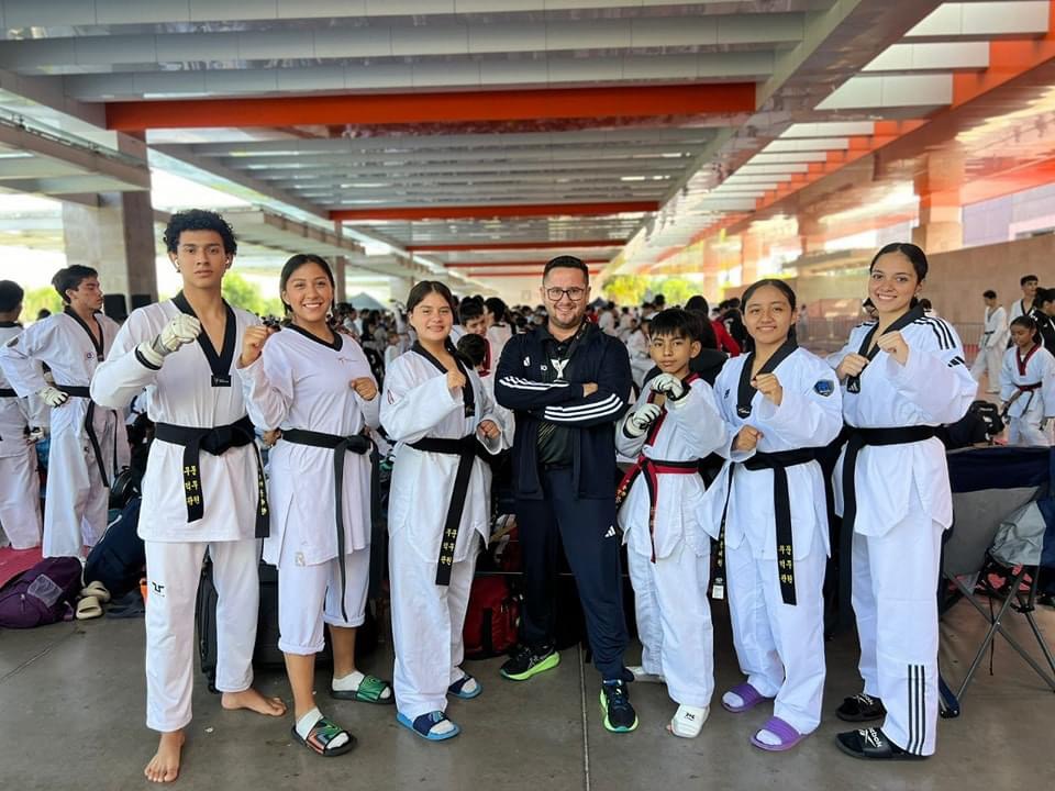 Moo Duk Kwan “Real del Bosque” en el pódium del “4° Festival Nacional Abierto de Tae Kwon Do” en Aguascalientes