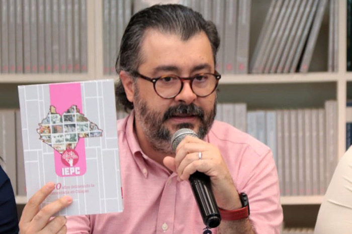 Participa presidente Bátiz García en la presentación del libro “30 años delineando la democracia en Chiapas”