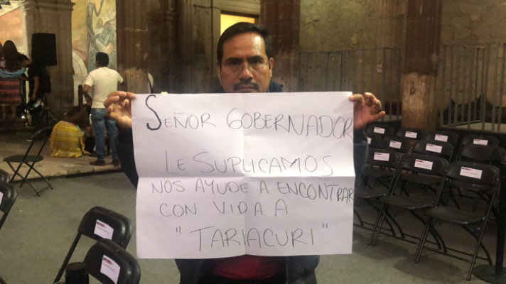 Secuestro de restaurantero en Michoacán genera enfrentamientos y bloqueos