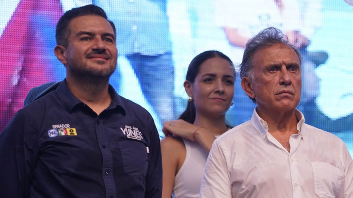 PAN expulsa a los Yunes; Morena los recibe