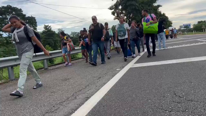 Sexta caravana sale de Tapachula en busca de llegar a EE.UU. antes de asunción de Trump