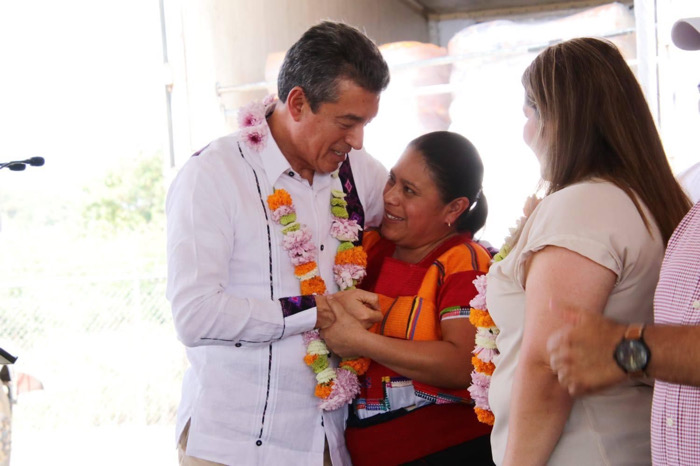 Rutilio Escandón da banderazo de salida a mil 719 toneladas de alimentos para dispersar en todo Chiapas