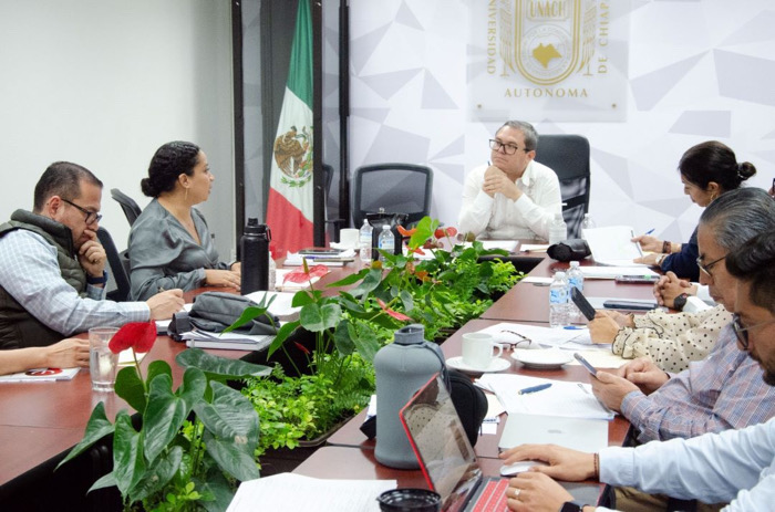 Presentan directivos de unidades académicas de la UNACH, áreas de oportunidad y fortalezas