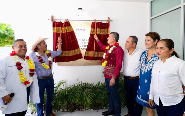 Inaugura Rutilio Escandón reconversión del Hospital Básico Comunitario de Ostuacán