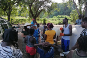 441C18C0-B927-49CA-887A-CCFEEDBF2C7A