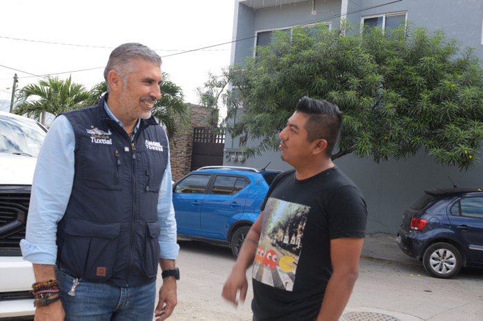 Realiza Angel Torres visita de seguimiento de obra en la colonia El Roble