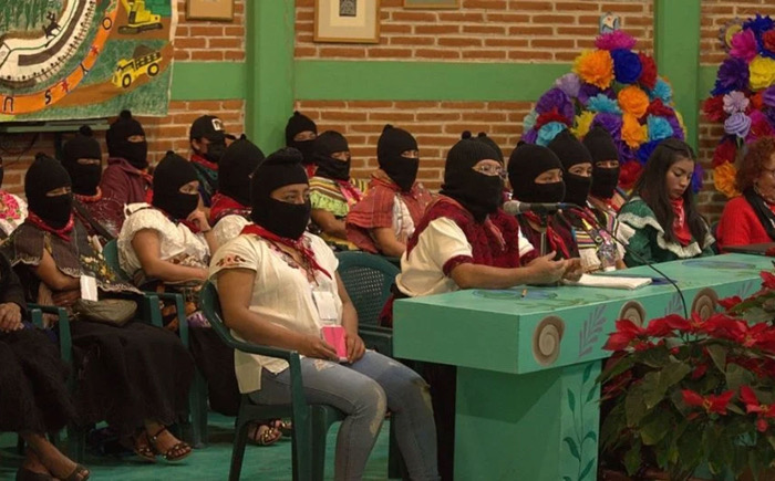 EZLN denuncia militarización y feminicidios, Sheinbaum responde defendiendo a la 4T