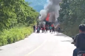 AC86749C-1186-4C25-BCDC-062BB89C1EFD