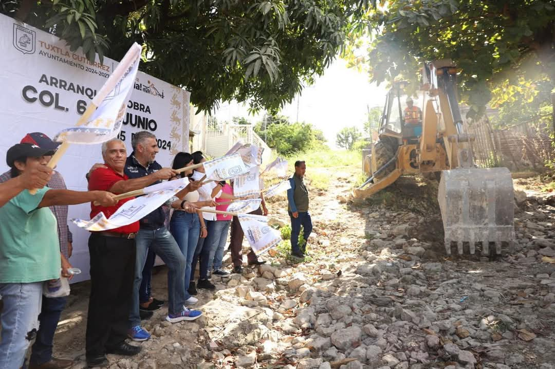 Arranca Angel Torres una calle más en beneficio de las familias de la 6 de Junio