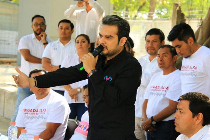 Encabeza Roger Mandujano la presentación de la Brigada Alfa de la Subsecretaría de Planeación Educativa