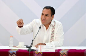 E9BB8C8D-0121-4C04-8911-229868A44643