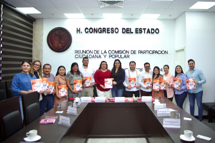 Presenta Congreso libro con resultados de los foros Participa y Transforma