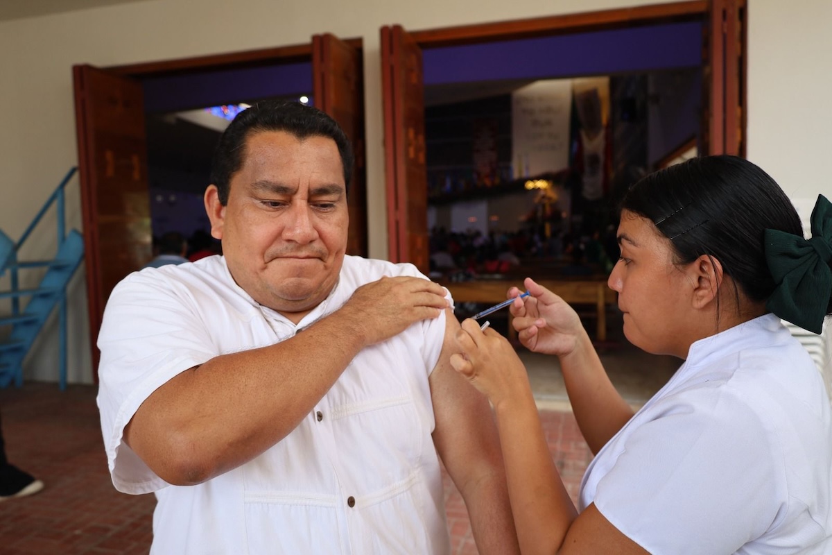 Refuerza IMSS Chiapas campaña de vacunación invernal en Tapachula y Tuxtla Gutiérrez