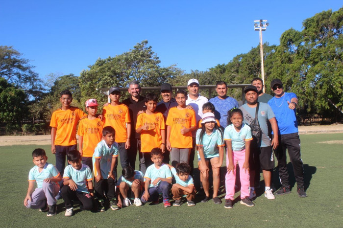 Director del Instituto del Deporte inaugura Torneo de Liga Infantil y Juvenil de Fútbol en Tonalá