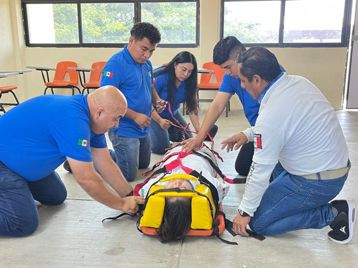 Refuerza Escuela Nacional de Protección Civil actividades académicas y de capacitación