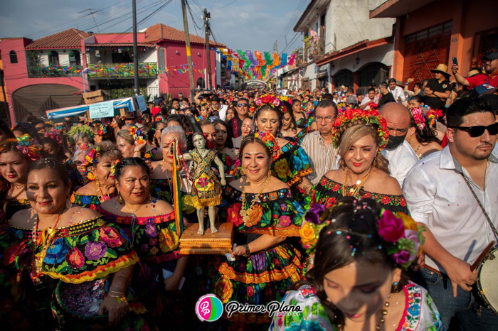 Chiapanecas llaman a preservar el respeto y lucimiento de su desfile tradicional