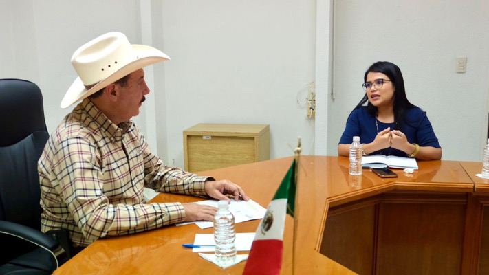 Promueve diputada Katy Aguiar encuentros productivos entre alcaldes del Distrito XVIII y secretarios de Estado