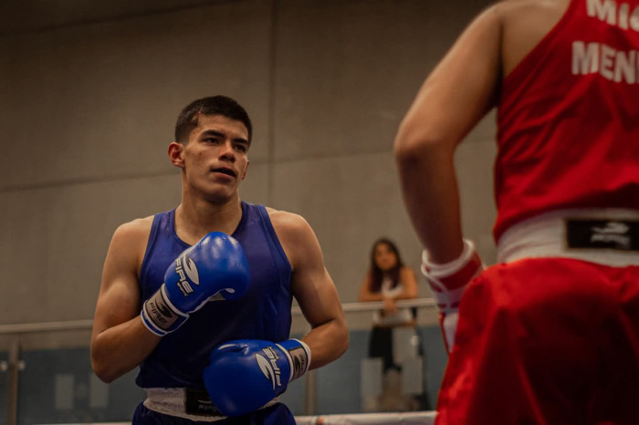 La dupla perfecta del boxeo Villegas-Murias volvió a conquistar un cinturón