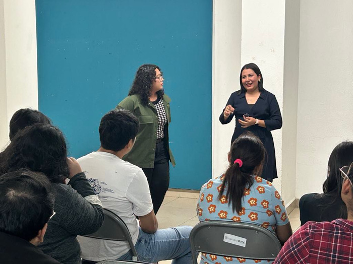 Proyectan Huachinango Rojo (Behua Xiña’) de Cinthya Toledo en la “Luis Alaminos”