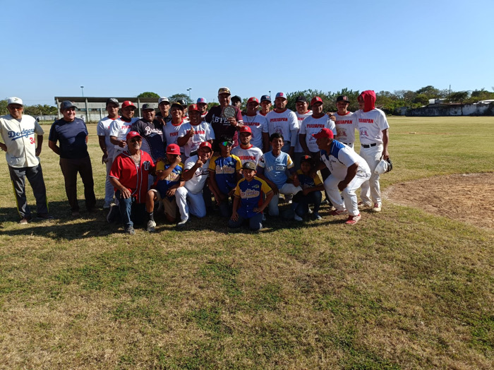 La Selección de Béisbol de Pijijiapan mantiene la supremacía en los cuadrangulares