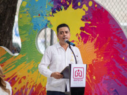 0EEC0A79-1399-478B-8A7E-8AFD5E417DC4