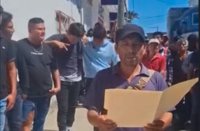 4B4A7294-00F6-4BB1-B57A-AC2CC26A31CC