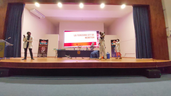 Se realiza en la UNACH el Circo Itinerante de la Física y Matemáticas Mágicas