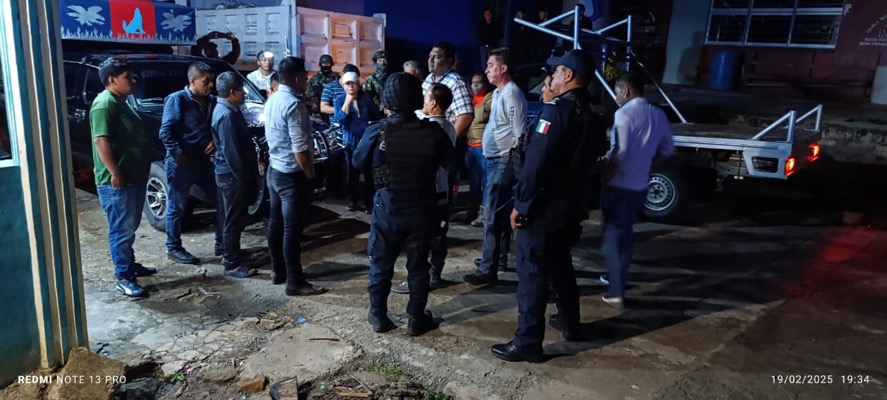 Autoridades de seguridad realizan entrega de apoyo humanitario en comunidades de la región Altos de Chiapas