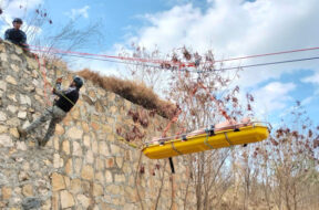 6EEECF17-2489-4EE0-9001-B9DABC3CBBB3