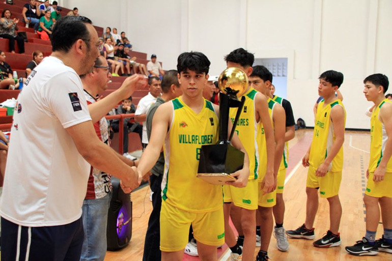 Cintalapa con la corona del Campeonato Estatal Selectivo de Básquetbol ADEMEBA U17 y Menores Varonil 2025